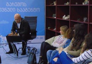 15356071_1476640212364256_1889532444_n