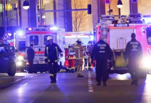 Police and emergency workers are at the site of an accident at a Christmas market on Breitscheidplatz square near the fashionable Kurfuerstendamm avenue in the west of Berlin, Germany, December 19, 2016. REUTERS/Fabrizio Bensch