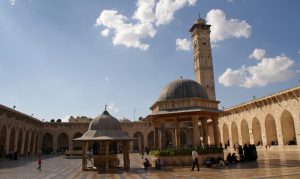 Visitors walk inside Aleppo's Umayyad mosque, Syria October 6, 2010. REUTERS/Khalil Ashawi