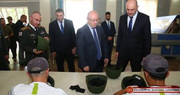 ქართული ჯარი „დელტას“ მიერ დამზადებული ჯავშანჟილეტებითა და ჯავშანჩაფხუტებით აღიჭურვება(ფოტოკოლაჟი)