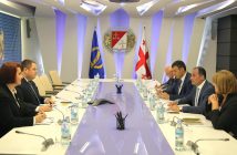 დიმიტრი ქუმსიშვილი აზიის განვითარების ბანკის აღმასრულებელ დირექტორს, მეთიუ ფოქსს შეხვდა