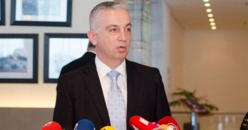 კახა ბექაური: მხოლოდ “რუსთავი 2” იბრძვის, რომ მათი შემოსავლები გამჭვირვალე არ იყოს