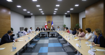 შსს-ს ადამიანის უფლებათა დაცვისა და გამოძიების ხარისხის მონიტორინგის დეპარტამენტის ხელმძღვანელები სახელმწიფო უწყების წარმომადგენლებს შეხვდნენ