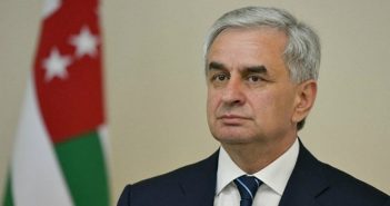 რაულ ხაჯიმბა კენჭს აღარ იყრის