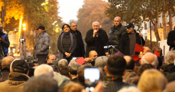 ოპერის თეატრთან “პატრიოტთა ალიანსის” აქცია მიმდინარეობს