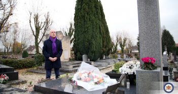დავით ზალკალიანმა ლევილის ქართველთა სასაფლაო და მამული მოინახულა