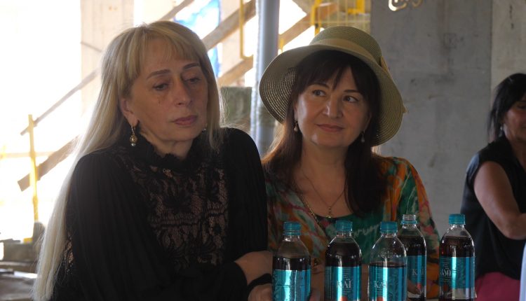 P1555160.00_02_08_30.Still032